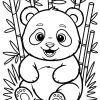 Uśmiechnięta panda wśród pędów bambusa - Kolorowanka do druku